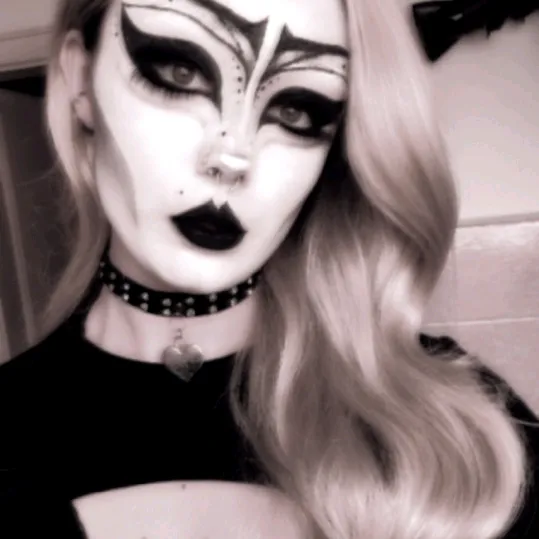 @lisadeathkiss