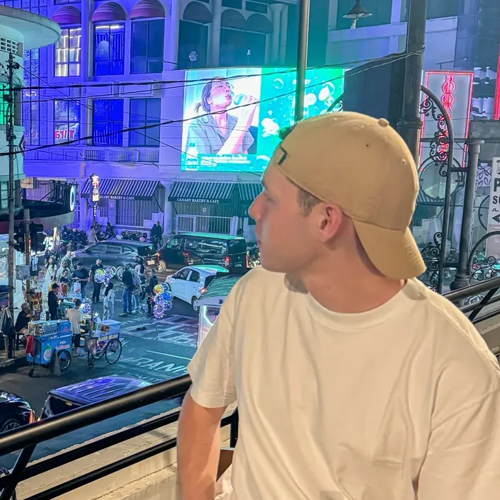 @semsimons.tt