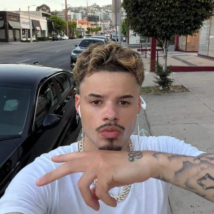 @cruzresidence
