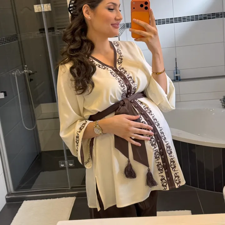 @farahxa_na