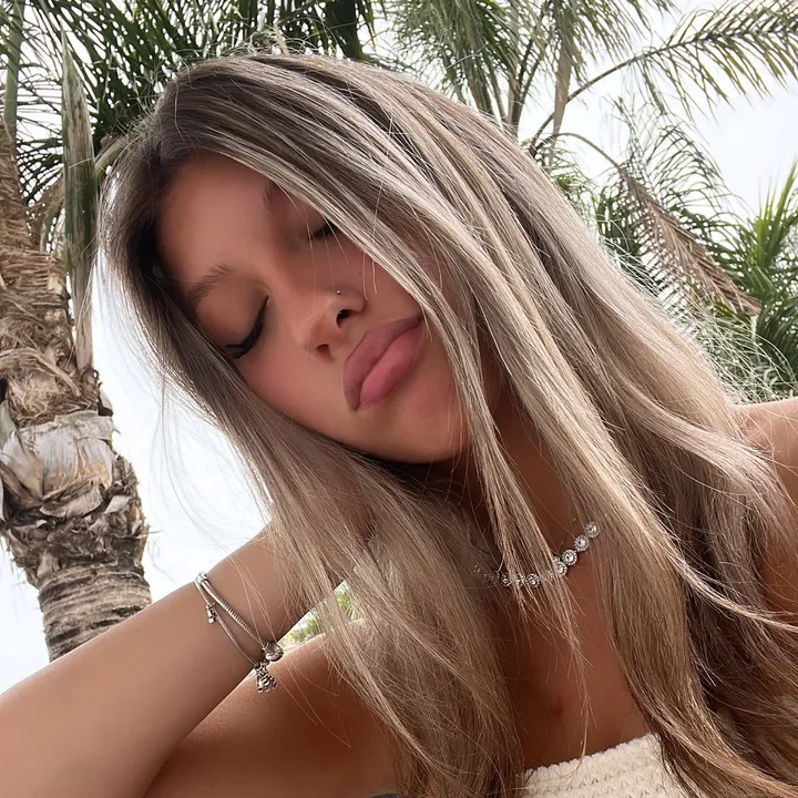 lisa.cora_