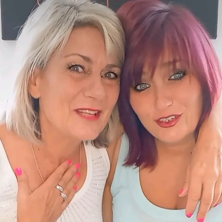 angela_ina6376