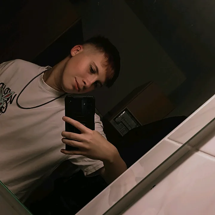 @der_broken_boy0