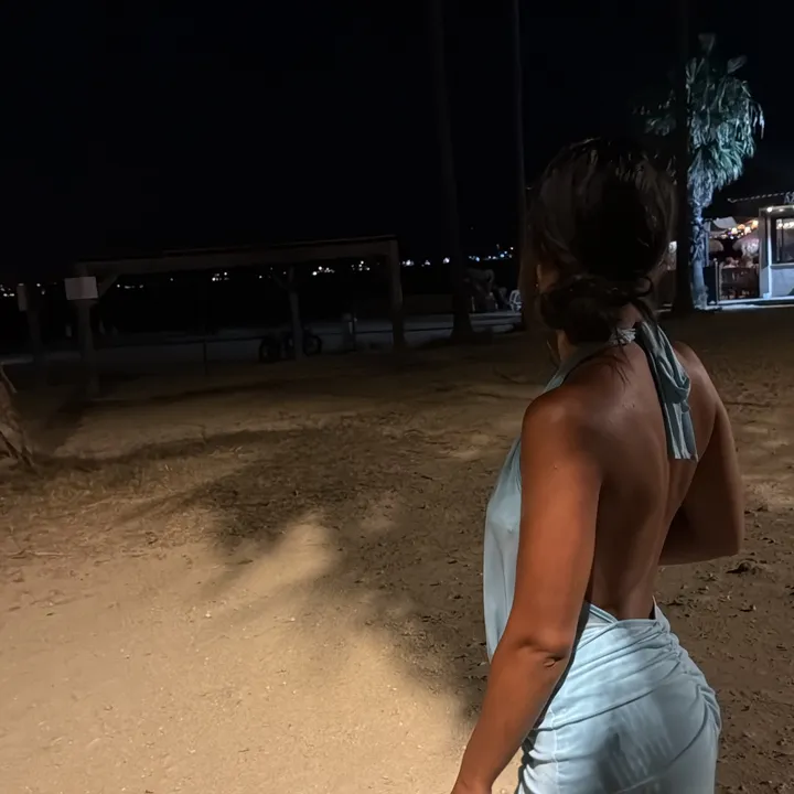 @badclara_