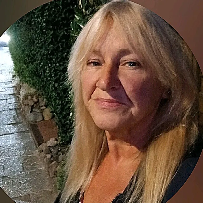 cozmicbetty