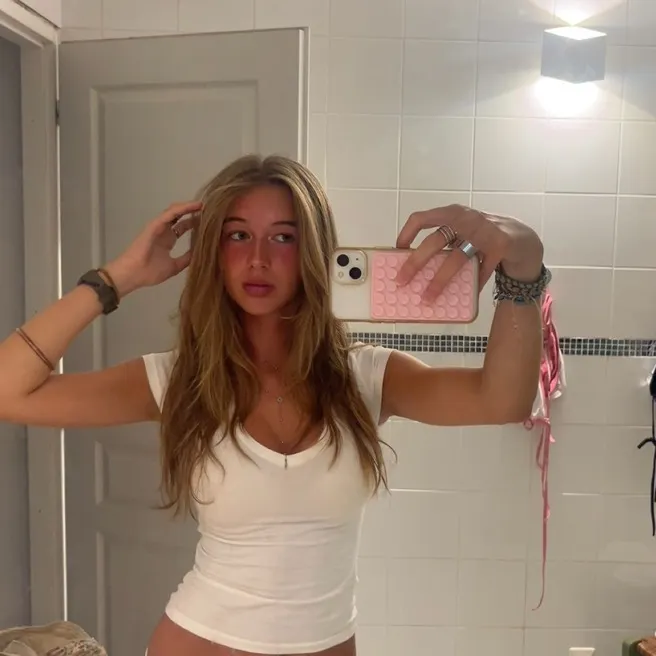 esther.andrigold