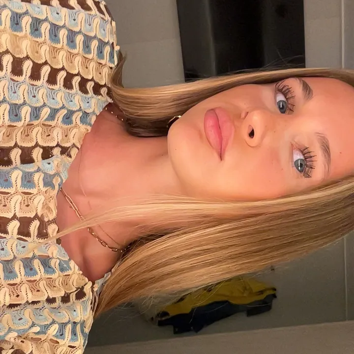 26leonie_