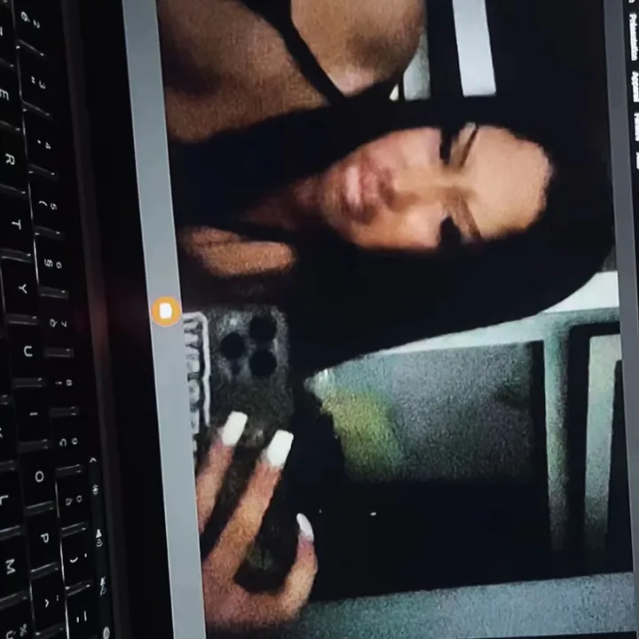 @camellaa._