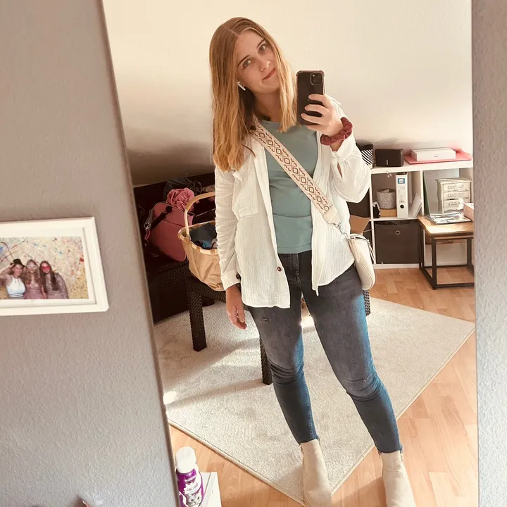 emily_molly_05