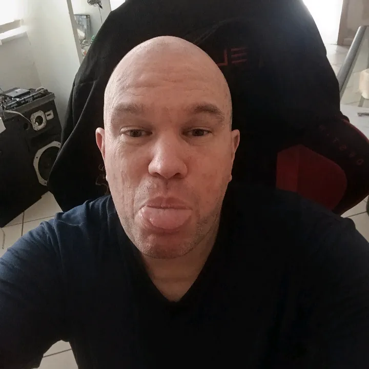 @luckyguy1982