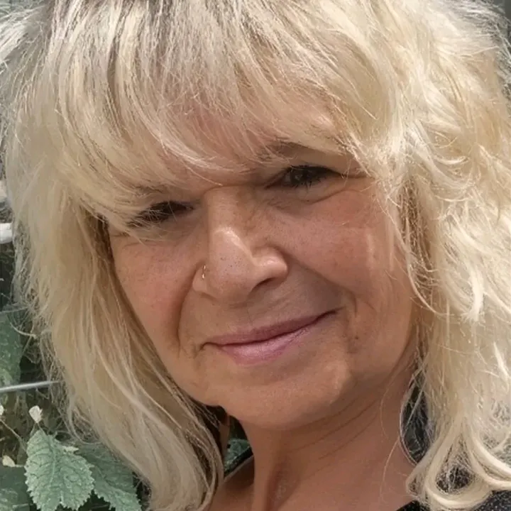 ute.hennig