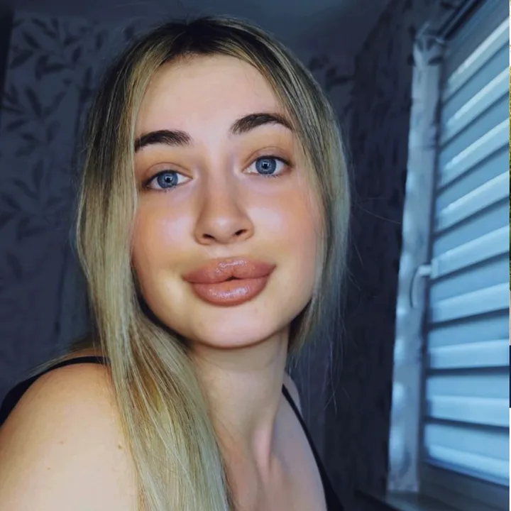 @itsviktoria26