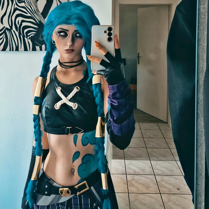 @kat.doescosplay