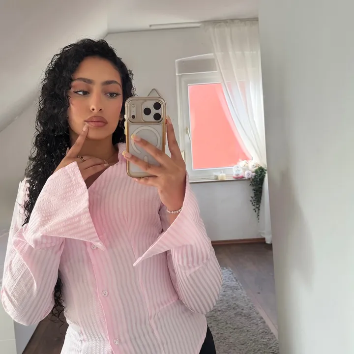 @elena.07_00