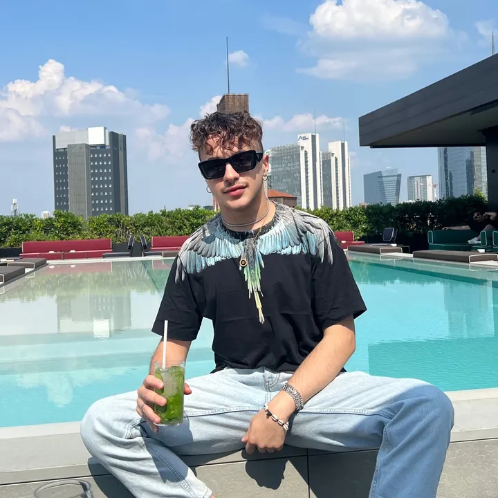@nikolas.02