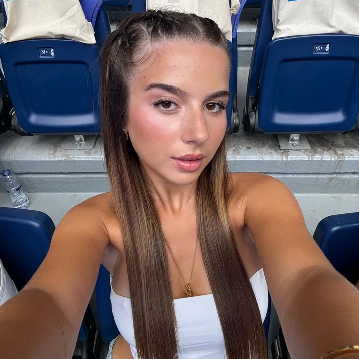 @luciacorreaaa4
