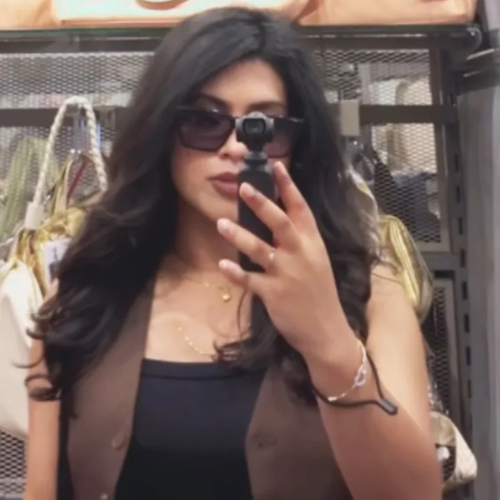 @vithxya