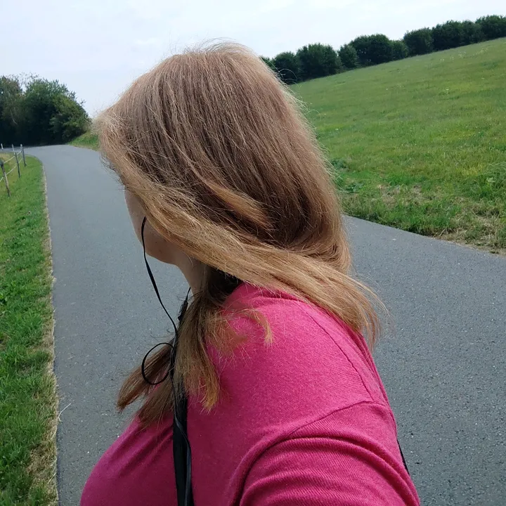 @_mariekly_