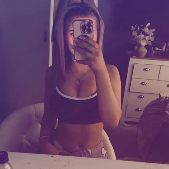 izzy_xoxo018