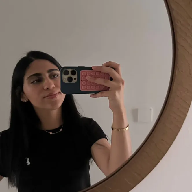 @ilikeela
