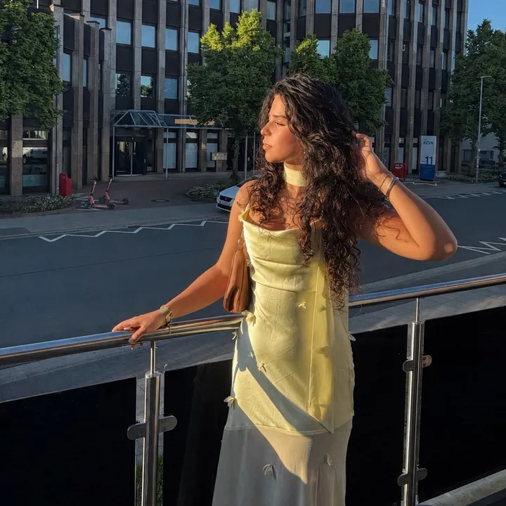 leyla._tzn