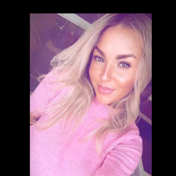 @lara_kaz777