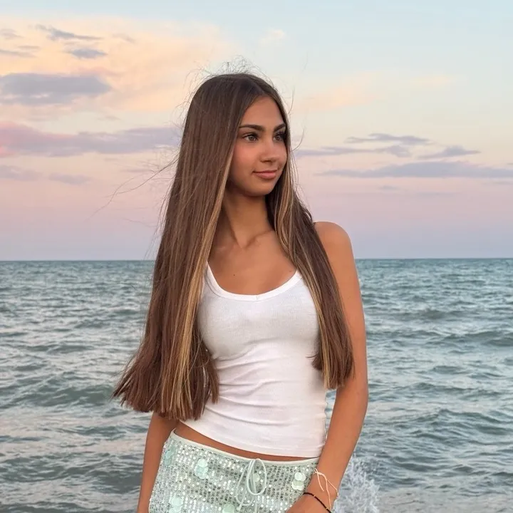 @sabina_poniatov