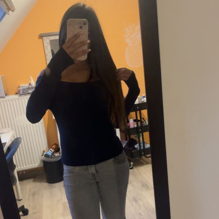 liana_8403