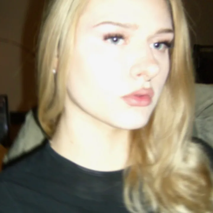 @lunaazoey