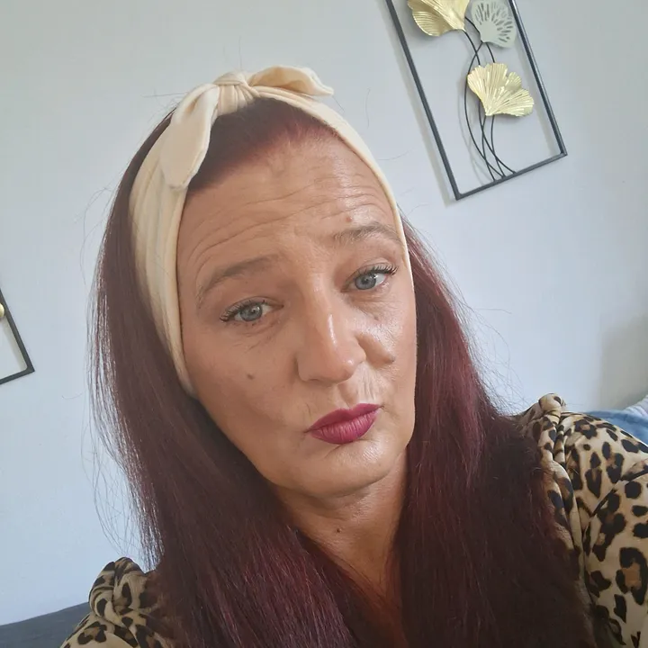 nadinedieehrliche