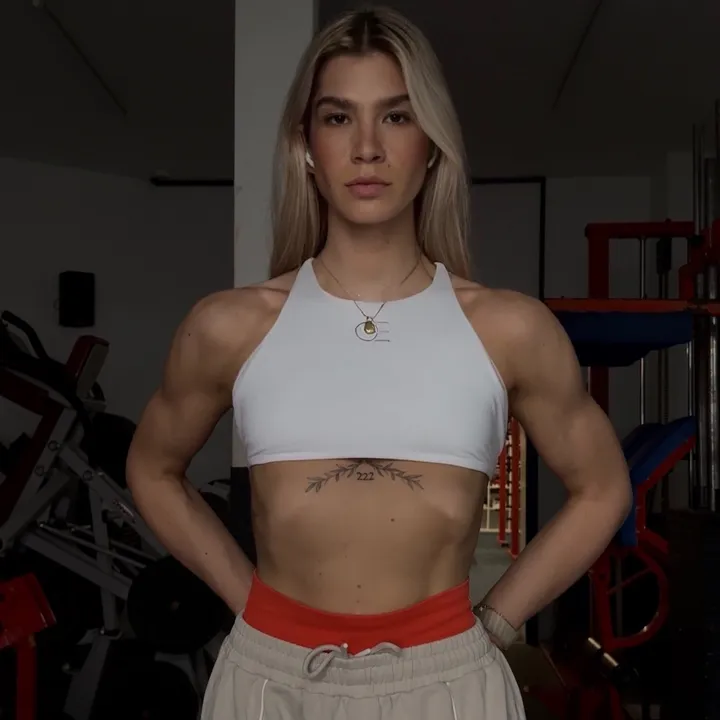 @alinaxfit