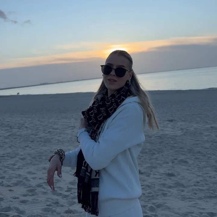 charlotte.louxsaa