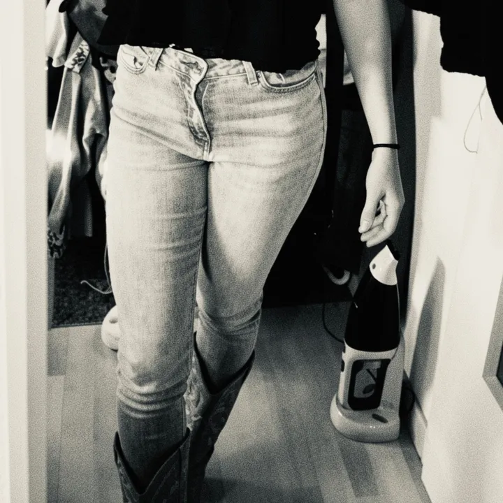 28.laraaaa