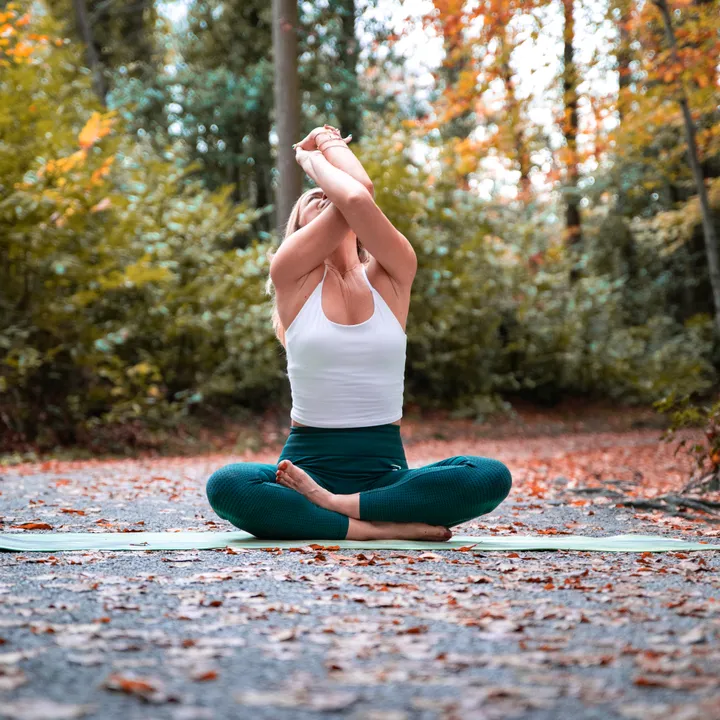 happy.hearts.yoga