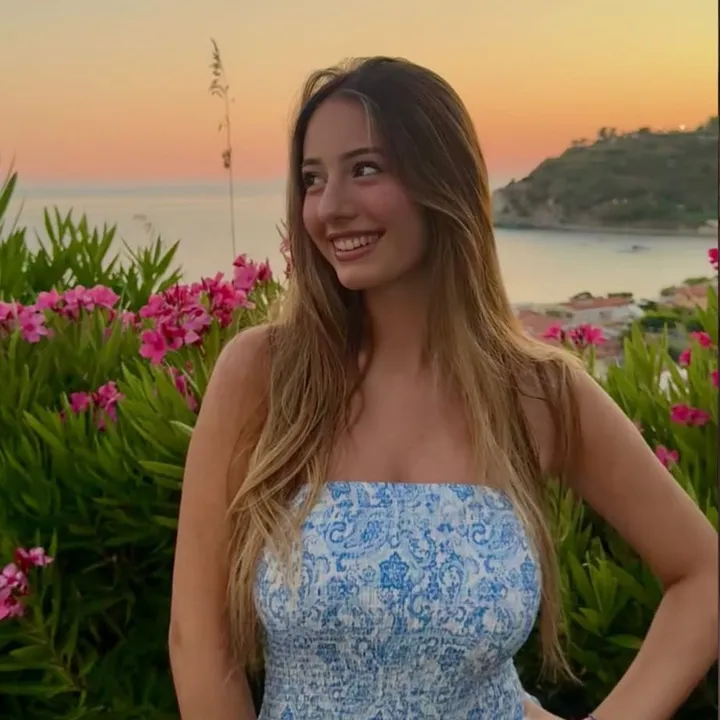 bclubshe2
