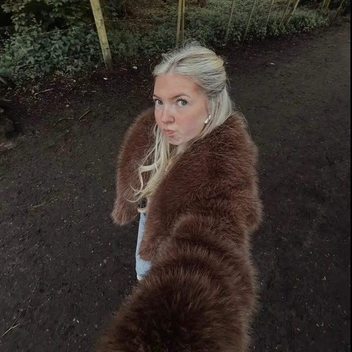 eviellongbottom