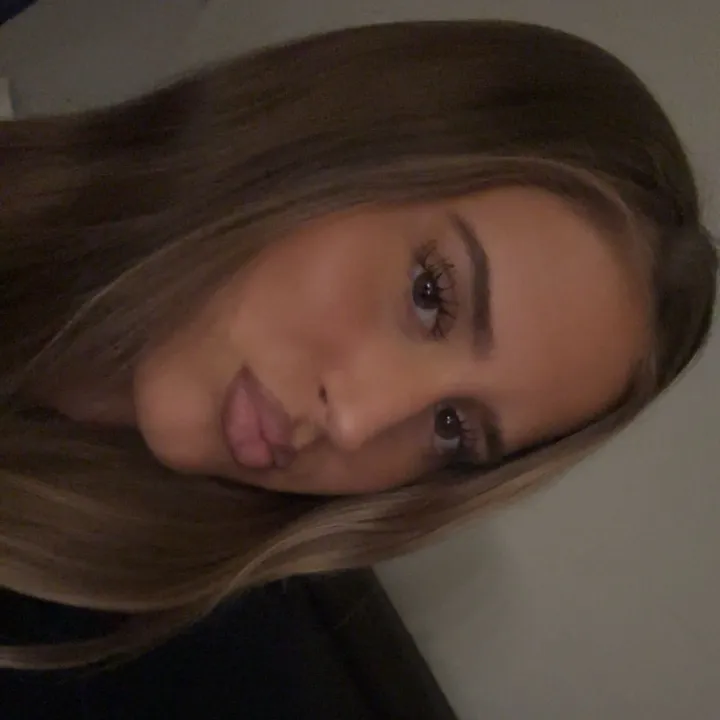 rominaa.2109