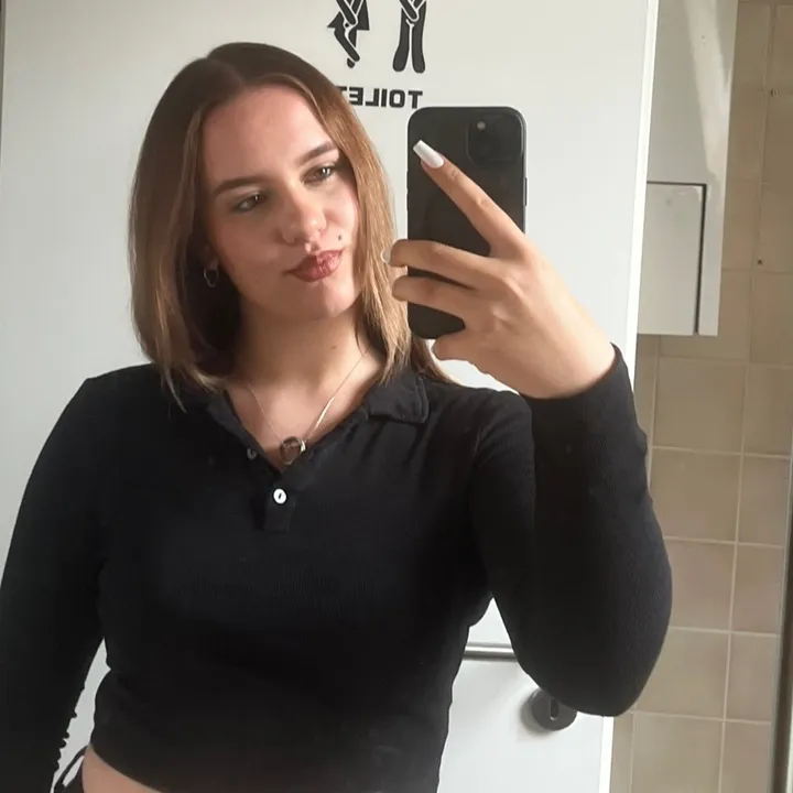 @melina.012_
