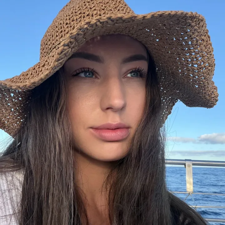 @celine_htr_