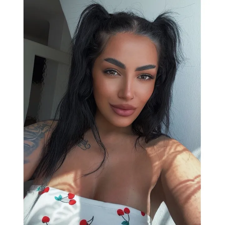 @itsdeboraofc