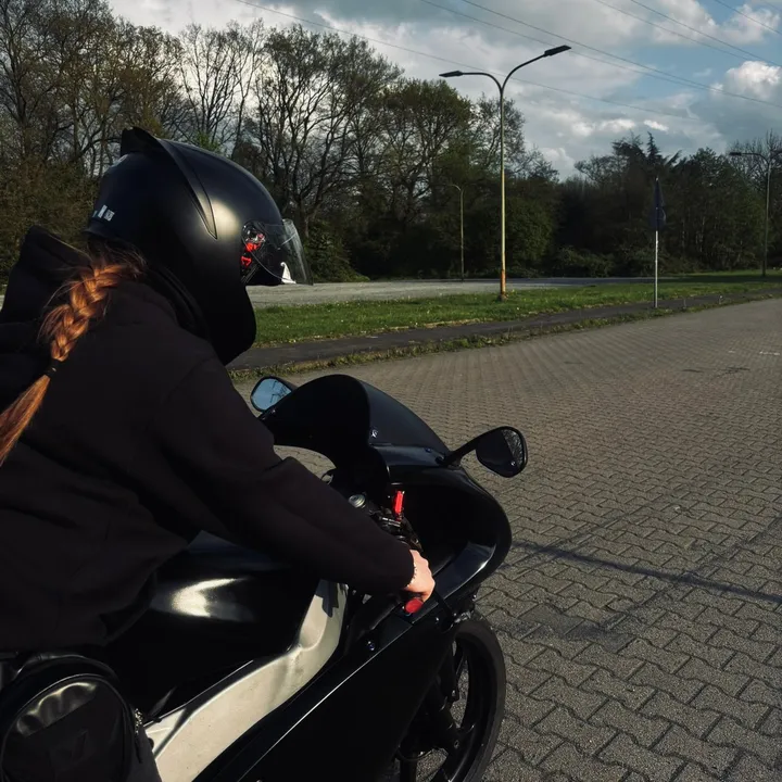 alisaa_moto