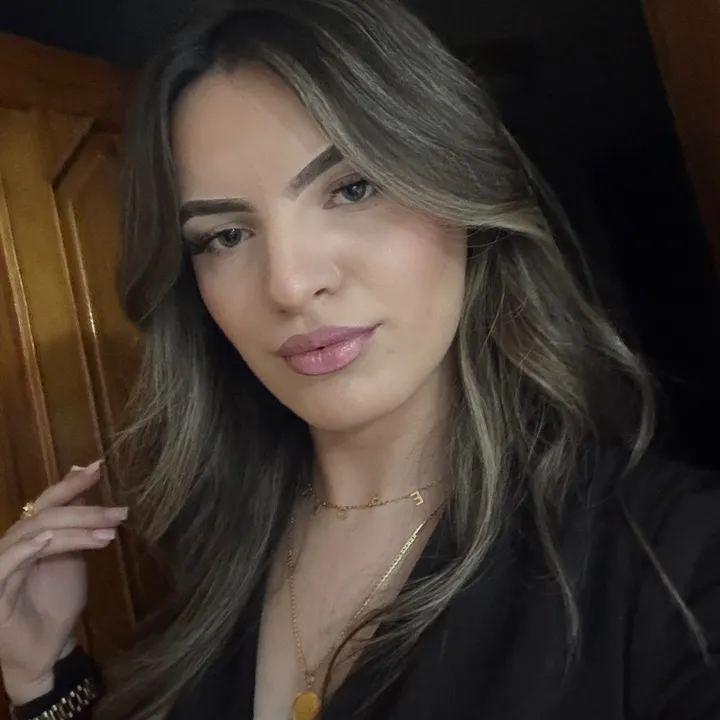 @eronaaliqkuu