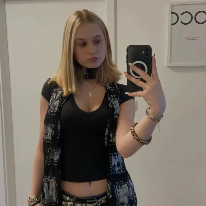@emeliekarn