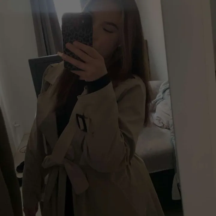 28._larissa