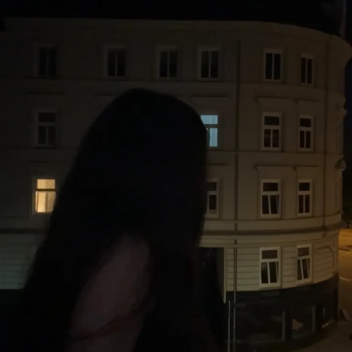 laura.hmb.13