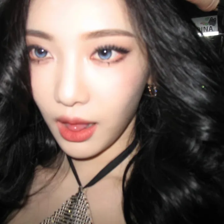 @imnotyizhu