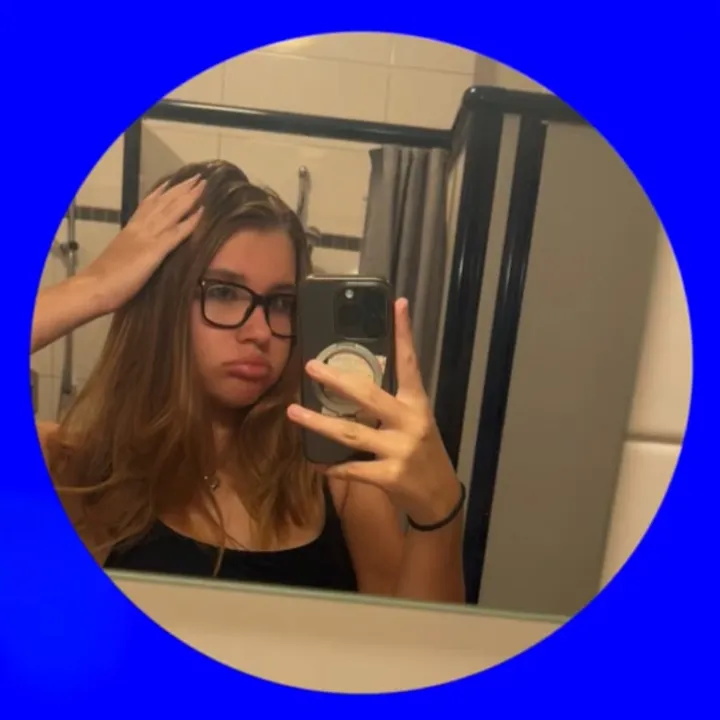 @wh0isleonie08