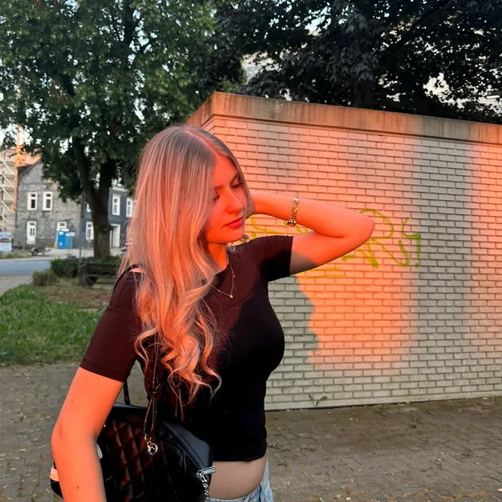 julieallenx