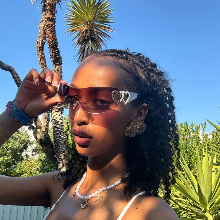 soleneyedossa3