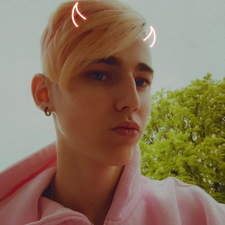 leon49878